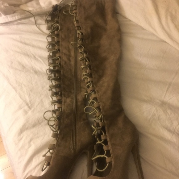 ASOS Lace Up Heeled Boots - Picture 6 of 6